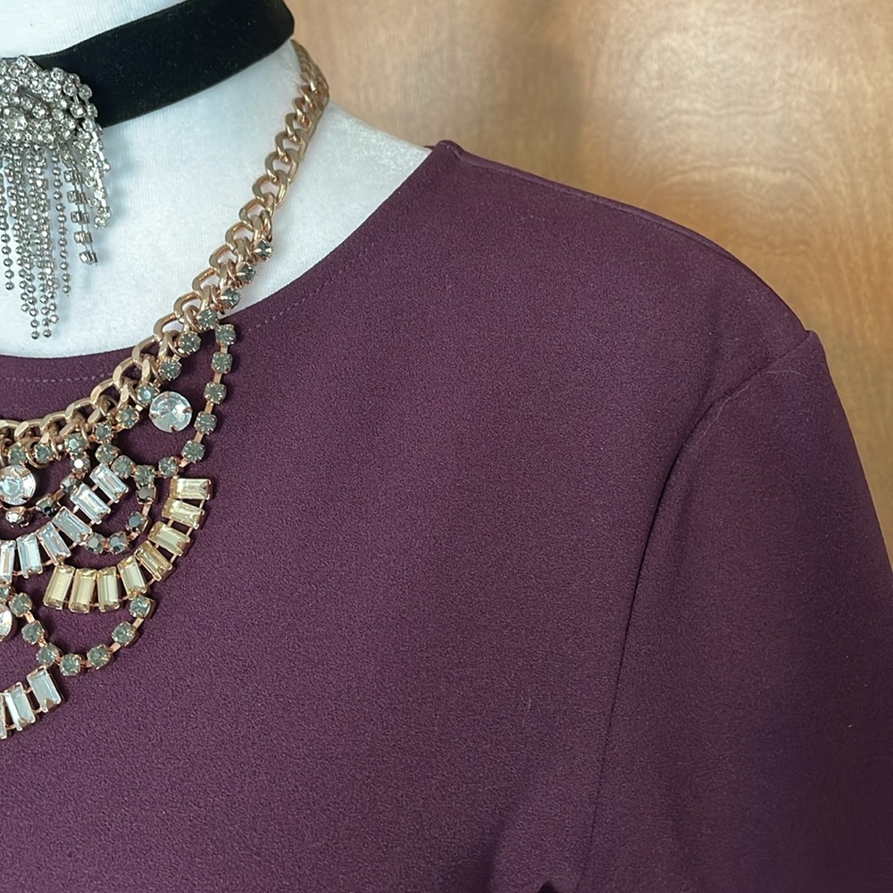 Pretty Pleated Mini by Express - Picture 4 of 16